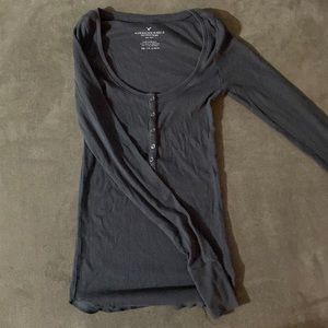 American eagle longsleeve